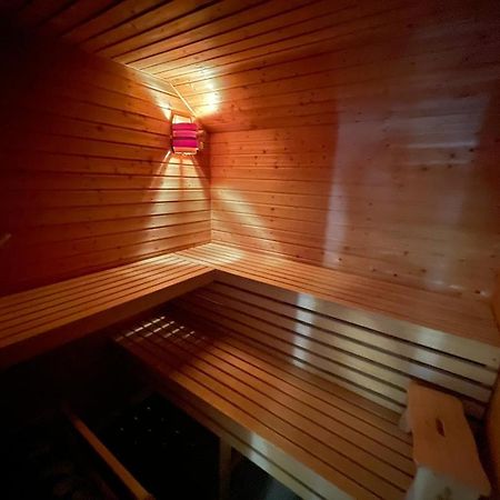 Ferienwohnung Lion Krummhörn エクステリア 写真