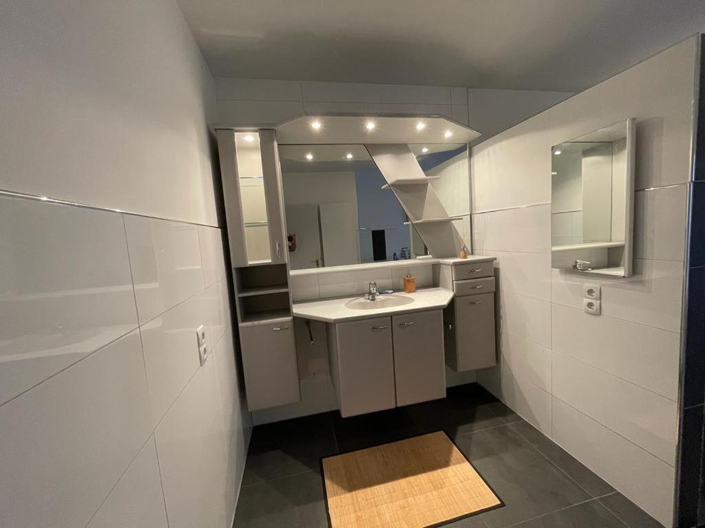 Ferienwohnung Lion Krummhörn エクステリア 写真